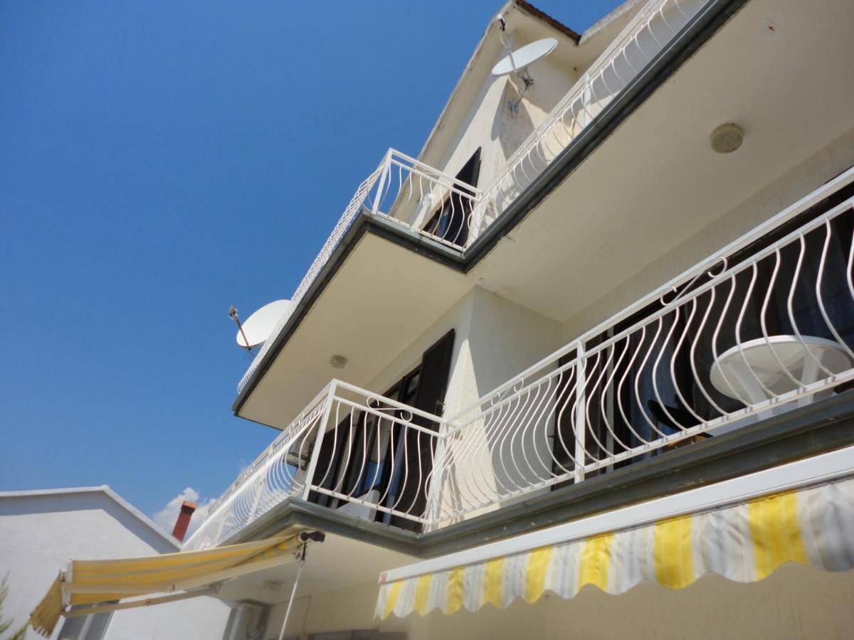Wisteria Tivat Exterior foto