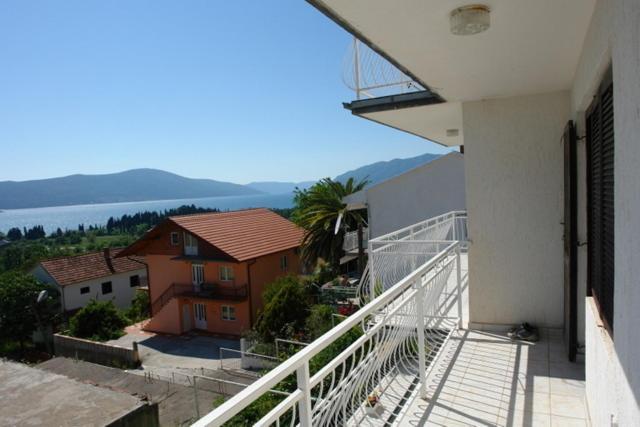 Wisteria Tivat Exterior foto