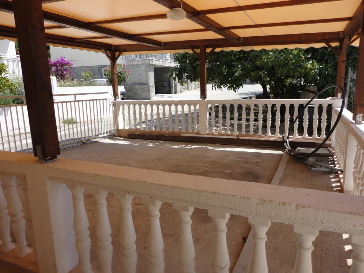 Wisteria Tivat Exterior foto