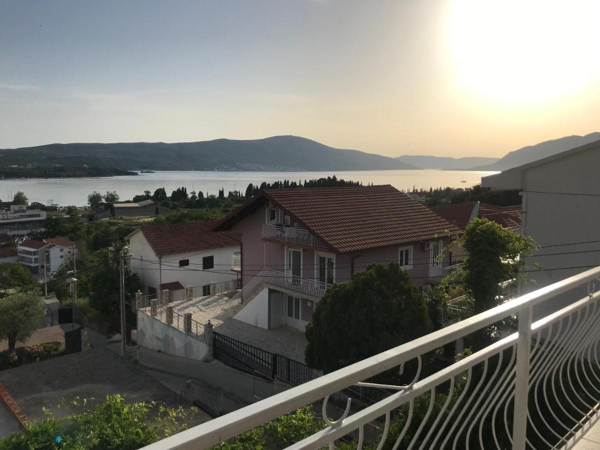 Wisteria Tivat Exterior foto